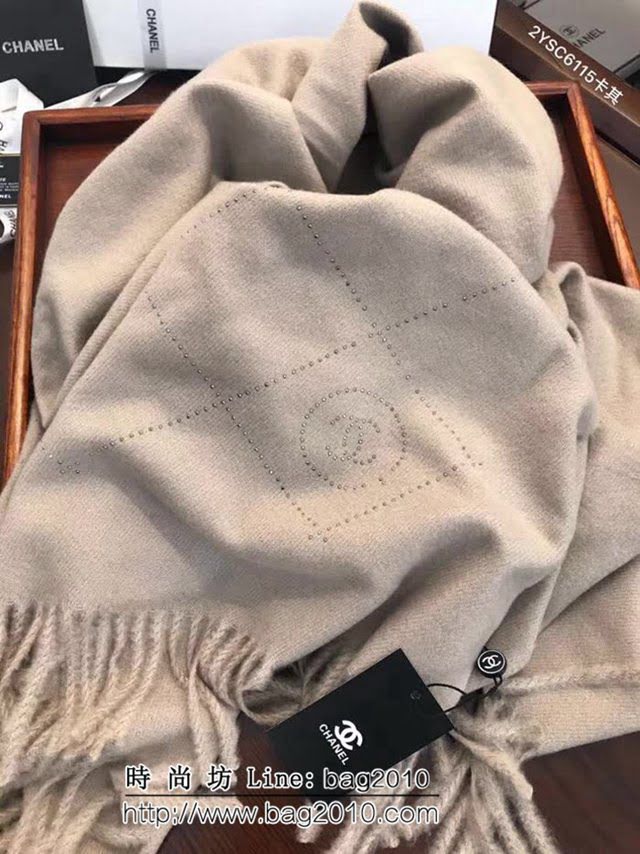 CHANEL香奈兒最新款 燙鑽logo羊絨圍巾 2YSC6115 LLWJ7051